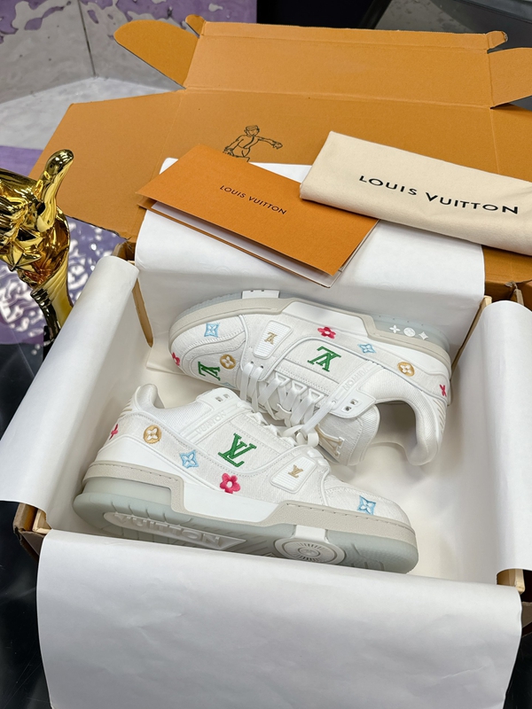 ルイヴィトン靴正面デザイン